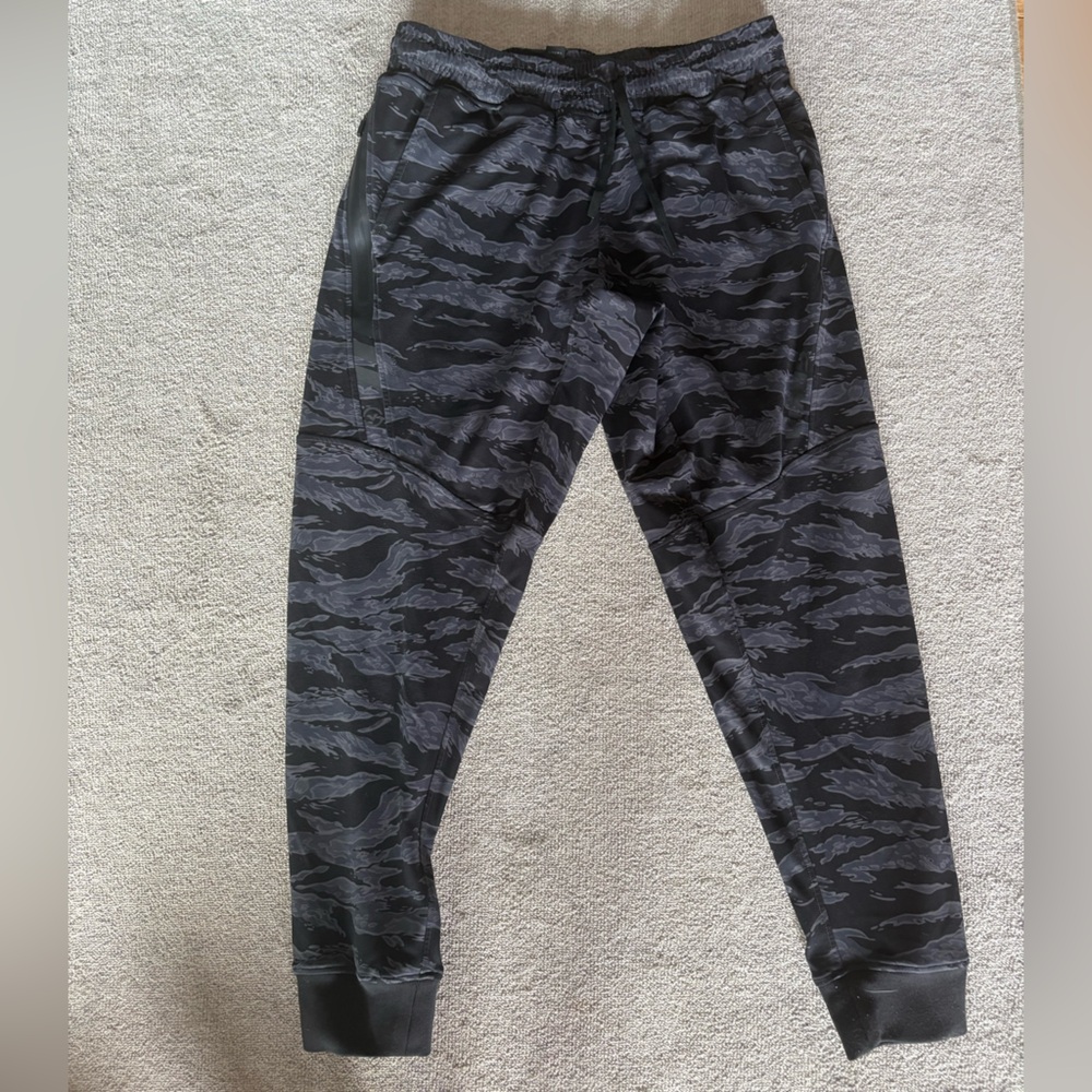 Virus Charcoal Performance Shorts